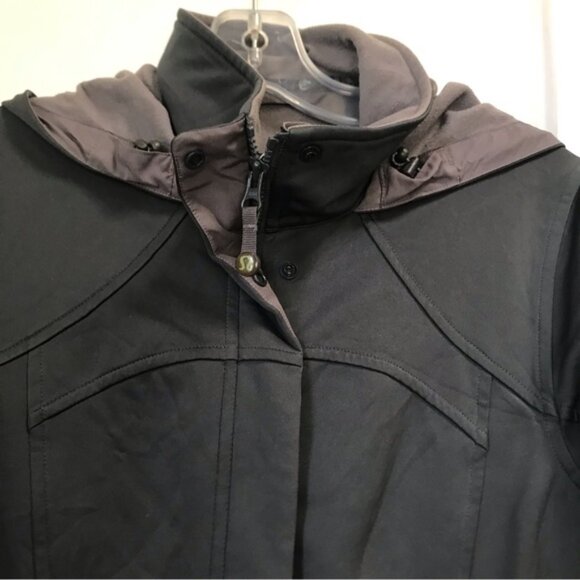 Lululemon Apres Soft Shell Rain Coat Pockets Jacket Hood Water Repellent Grey S - Picture 7 of 16